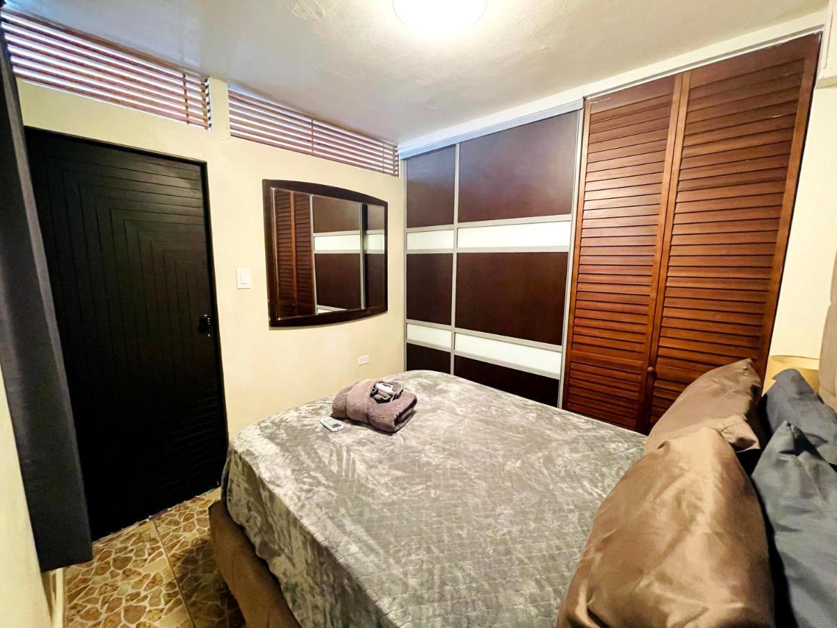 Cozy Studio Retreat With Private Parking And Free Laundry Ponce Dış mekan fotoğraf